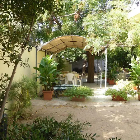 Villletta Indipendente A 300 Metri Dal Mare Holiday home *
